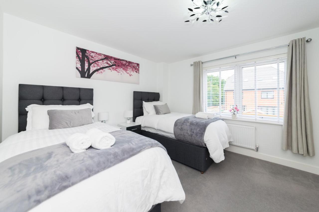Greenfield Modern 3Br Home - Southcote Lane , Reading Zewnętrze zdjęcie