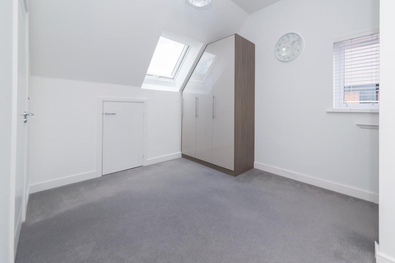 Greenfield Modern 3Br Home - Southcote Lane , Reading Zewnętrze zdjęcie